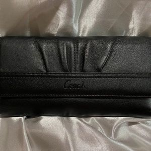 COACH Pleated Trifold Wallet in Black Leather